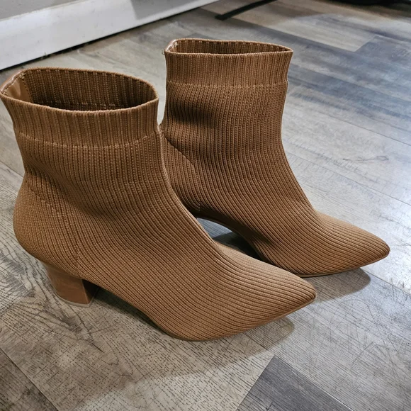 Pashion Footwear Whiskey Bootie - Picture 2 of 5